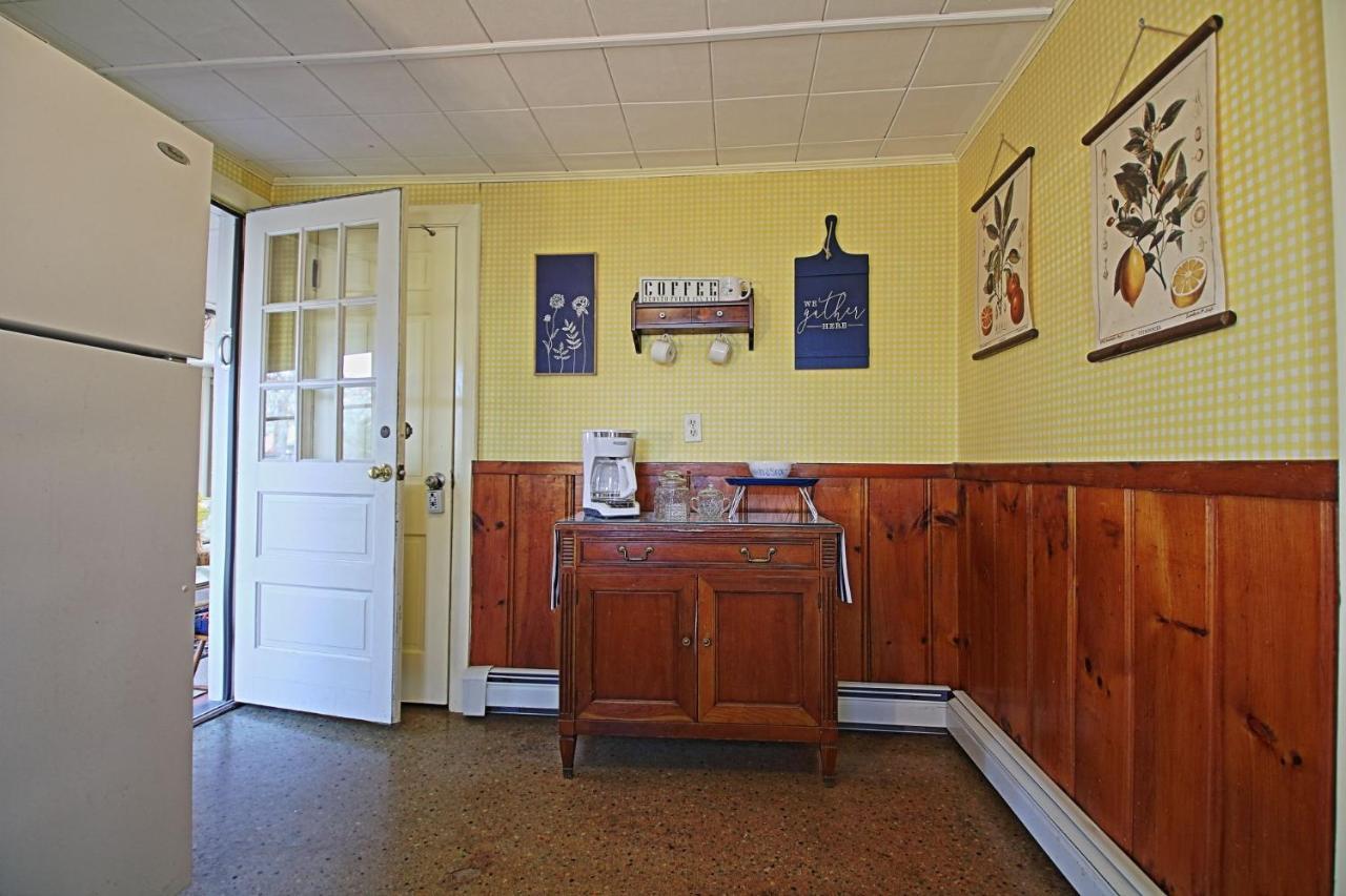 Lofted Cape Cottage By Leavetown Vacations South Yarmouth Exterior foto
